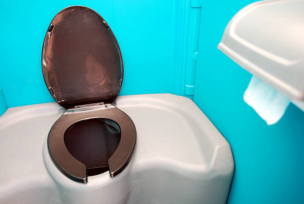 Best Portable bathroom rental  in Paris, TN