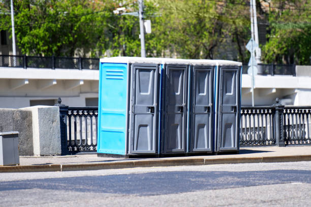 Portable Toilet Options We Offer in Paris, TN
